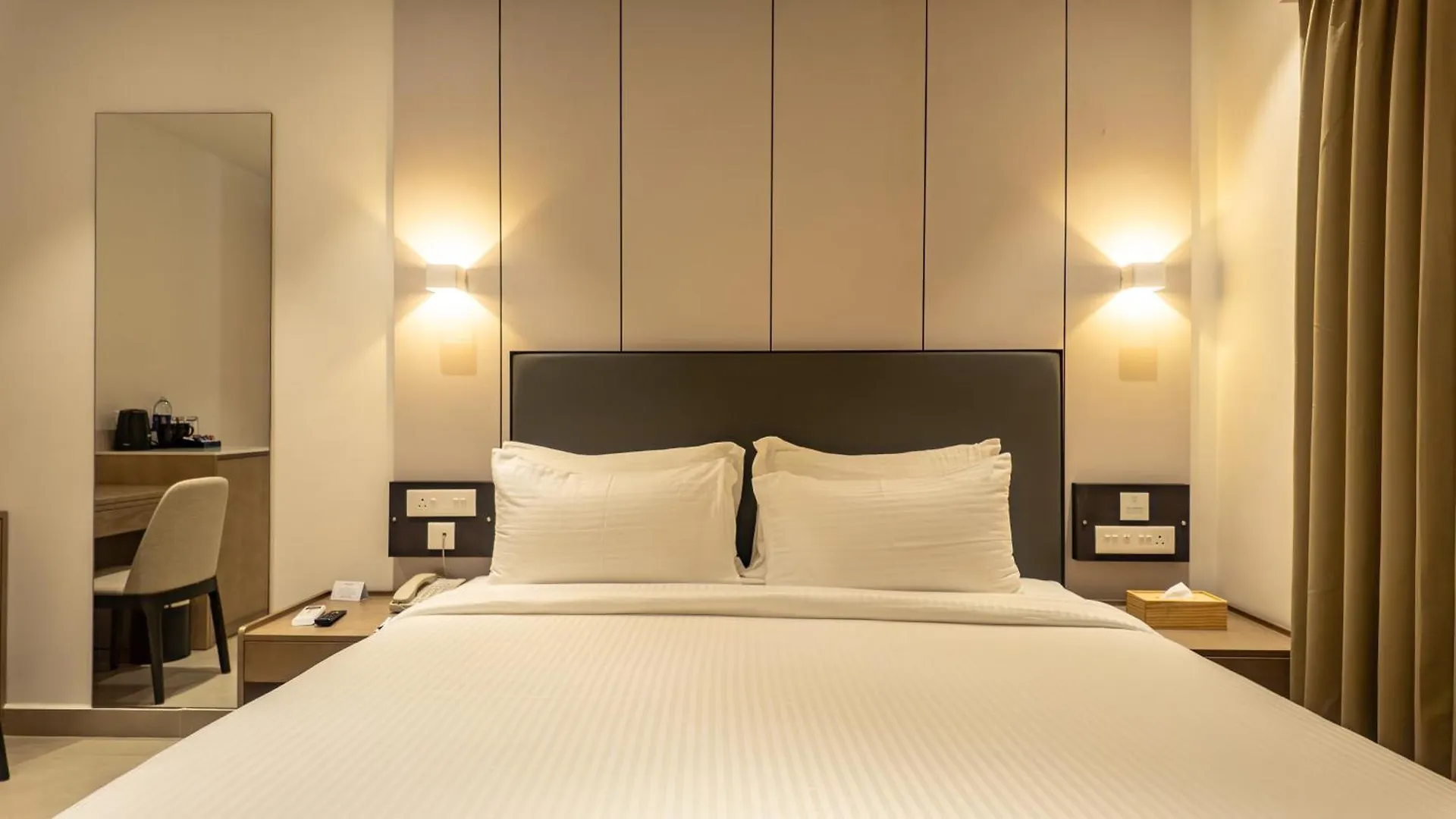 Hotel Riviera Garden Kochi 住宿加早餐酒店